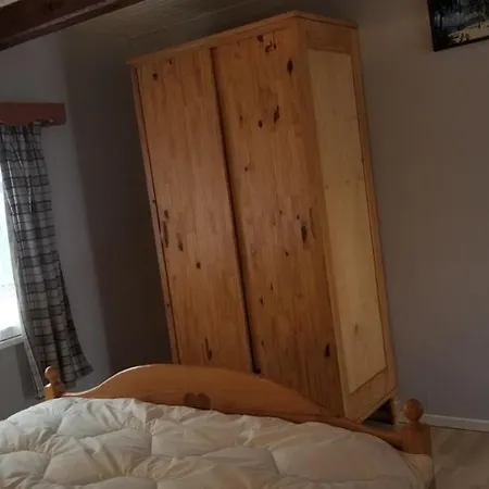 Chalet Sous Les Sapins, Calme, Superbe Vue Avec Piscine Et Sauna Gerbamont