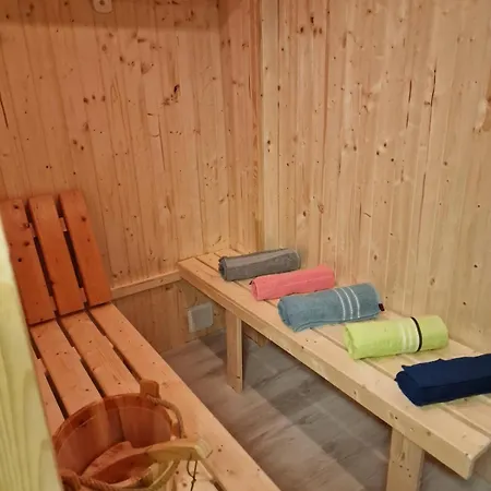 Sous Les Sapins, Calme, Superbe Vue Avec Piscine Et Sauna Chalet