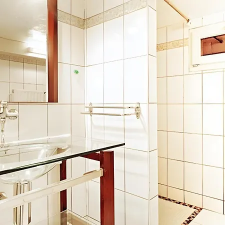 Sous Les Sapins, Calme, Superbe Vue Avec Piscine Et Sauna シャレー